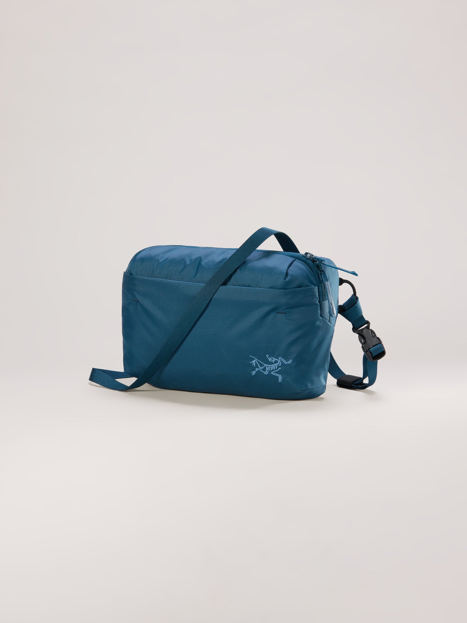 バッグ ARC'TERYX HELIAD 6L CROSS BODY BAG Arc'Teryx Heliad 6L Crossbody Bag